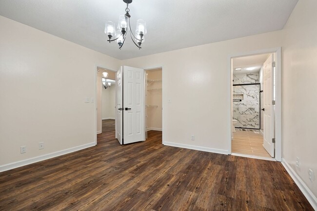 Building Photo - Location, location, location! 3 bedroom / 2 bath remodeled home in the middle of Fairfield Glade ...