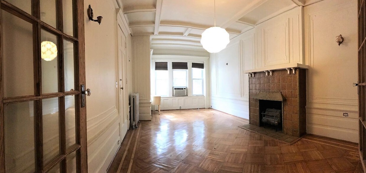 Primary Photo - 1207 President St