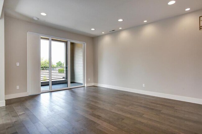 Foto del edificio - 5758 SE 17th Ave