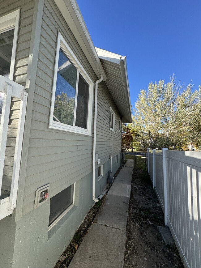 Foto del edificio - 3222 2nd Ave N