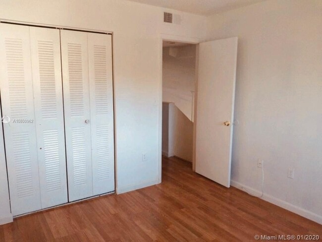 Building Photo - 9451 S Palm Cir S   Pembroke Pines Fl 33025