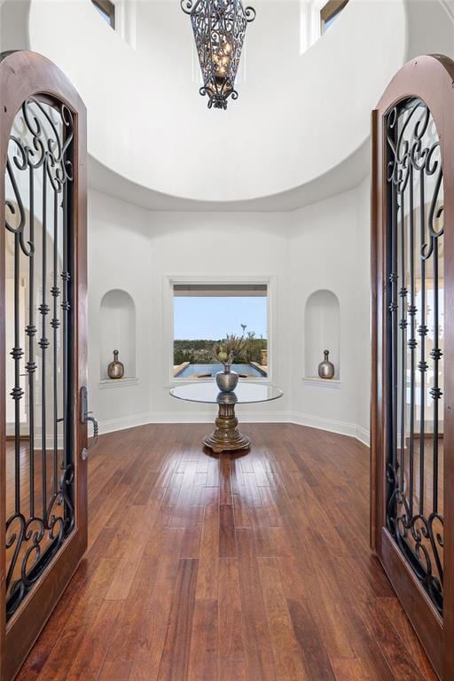 Building Photo - 4805 Mirador Dr