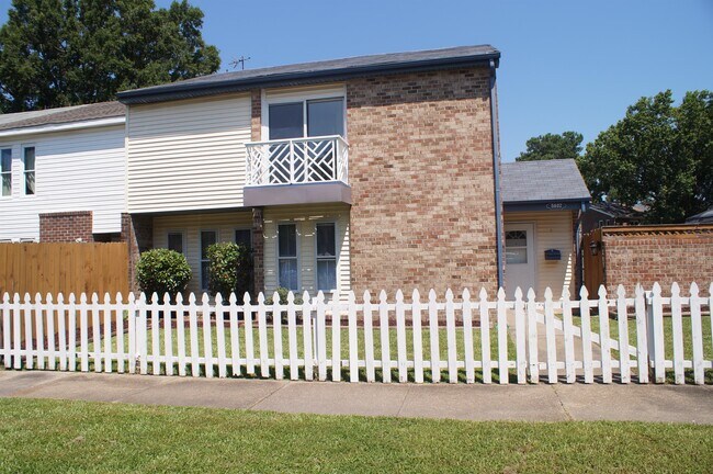 Building Photo - 5607 Colter Ct