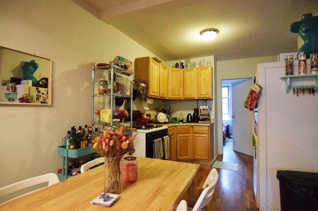 Foto del edificio - 181 Norman Ave