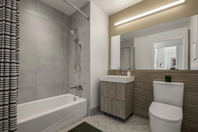 Building Photo - 457 W 40th St