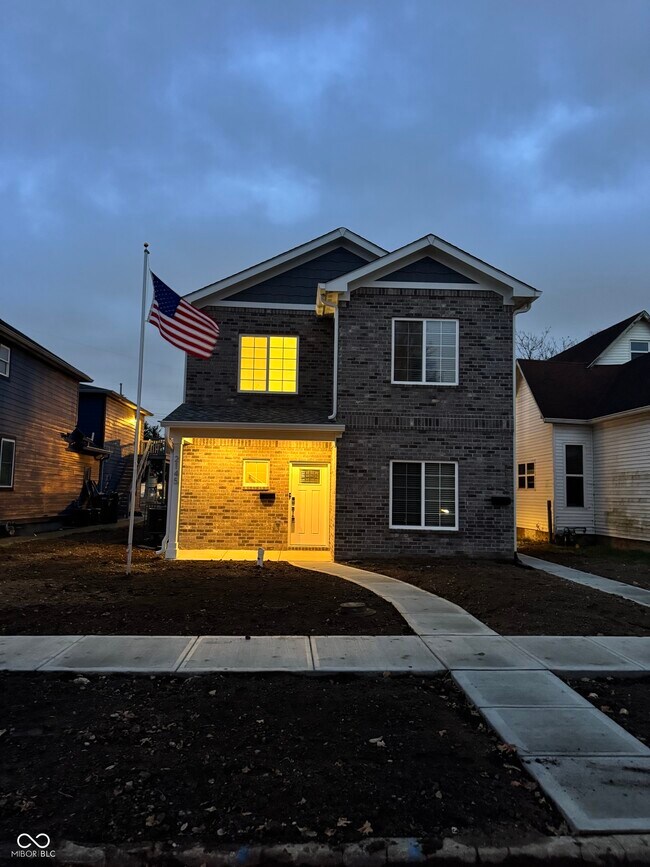 Foto del edificio - 2143 Columbia Ave