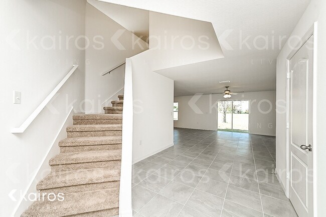 Foto del edificio - 8459 Indian Laurel Lane