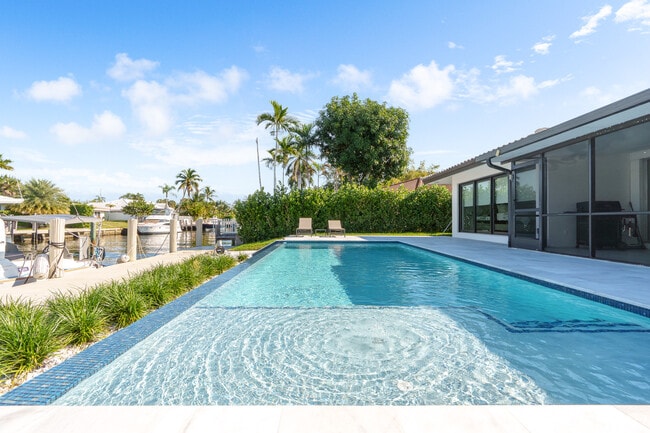 Foto del edificio - 273 Tropic Dr