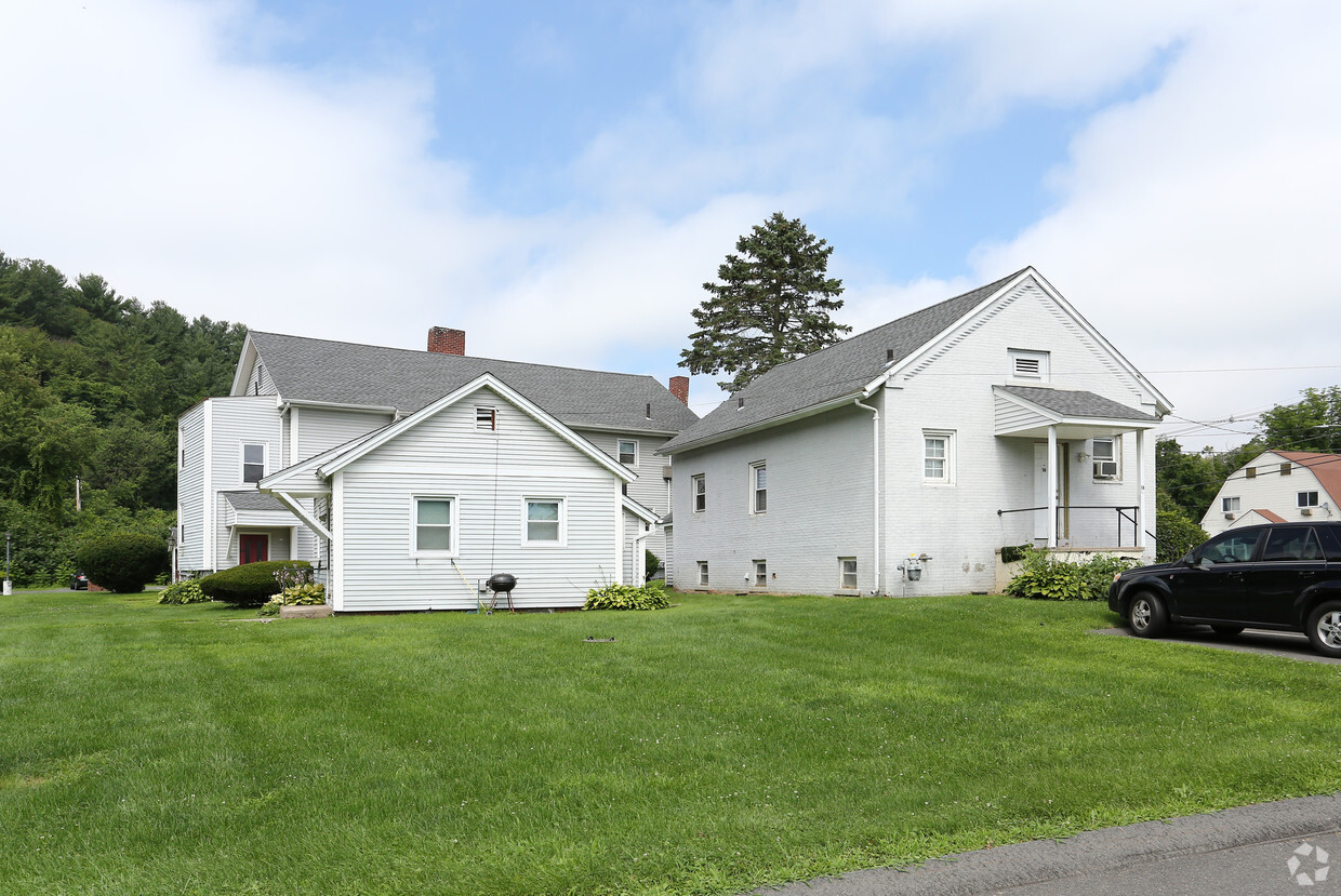 Primary Photo - Tekoa Mountain Apartments