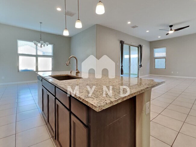 Building Photo - 6638 E Villa Rita Dr