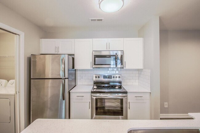 Acabados de cocina blancos - Providence Court