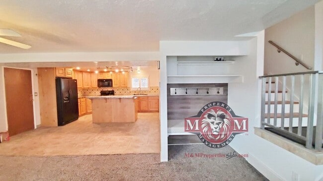 Building Photo - 3 Bd 1.5 Bath Home