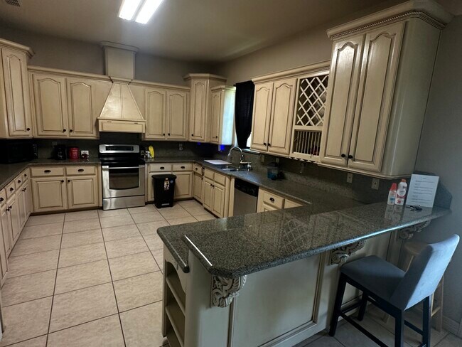 Foto del edificio - 3901 El Jardin