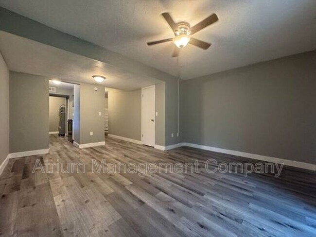 Building Photo - 7209 SW 45th Pl