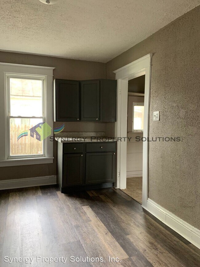 Building Photo - 3 br, 1 bath House - 27 Oak St. RICHLAND