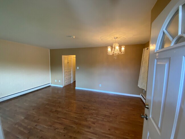 Building Photo - 3810 Dey Ave