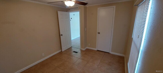 Foto del edificio - 1401 Wilderness Acres Ln