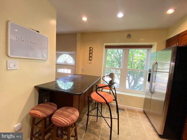 Foto del edificio - 2766 Stone Hollow Dr