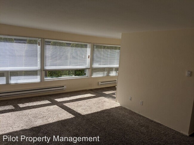Building Photo - 9043 35th Ave SW