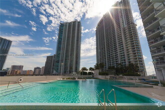 Building Photo - 350 S Miami Ave