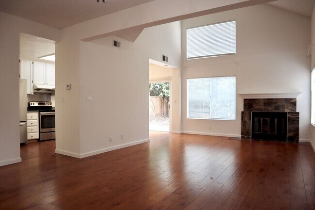 Foto del edificio - Beautiful Single Family Home in Niles Dist...