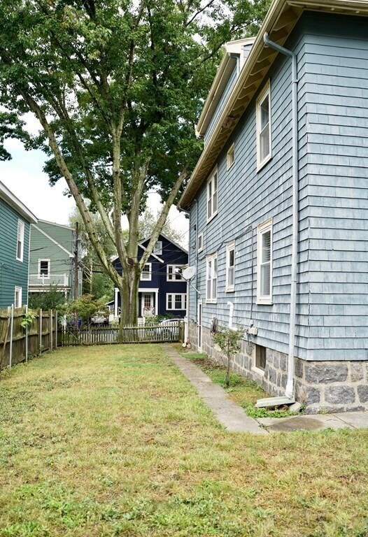 Foto del edificio - 33 Ackers Ave