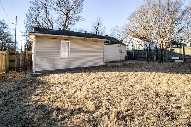 Foto del edificio - 11120 E 57 St