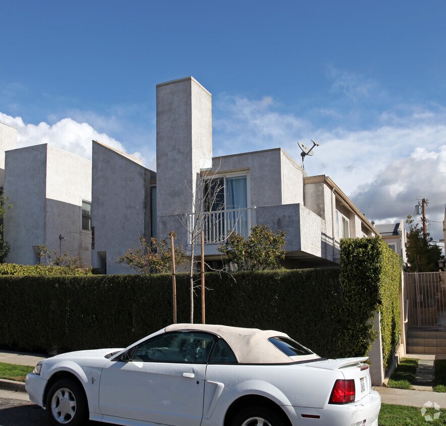 Building Photo - 1235 24th St