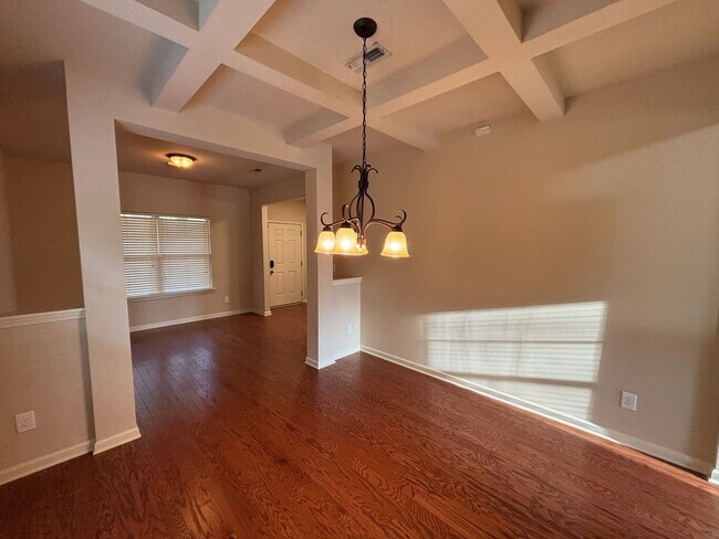 Foto del edificio - 1322 Ingersoll Dr