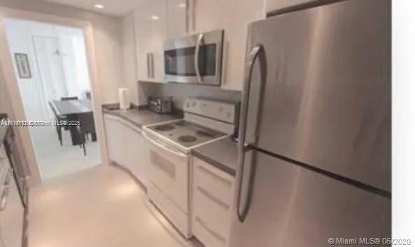 Building Photo - 2451 Brickell Ave