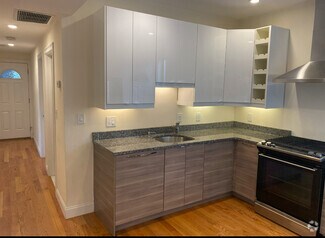 Building Photo - 31 Edison Grn