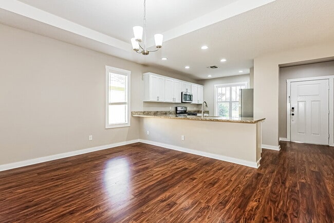 Foto del edificio - 11826 Forest Park Cir