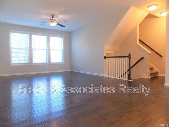 Building Photo - 509 N Tunstall Ave