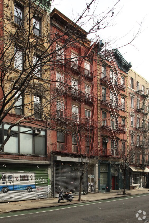 Primary Photo - 4 Rivington St