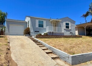 Building Photo - 2074 Ensenada St