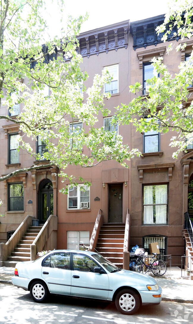 414 1/2 Clinton St, Brooklyn, NY 11231 Apartments Brooklyn, NY