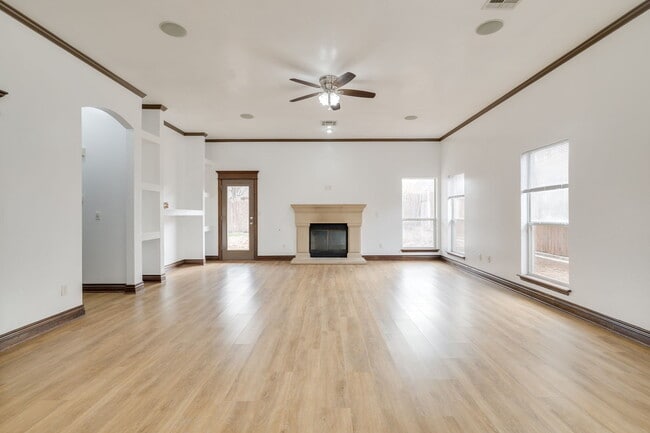 Building Photo - 4304 NW 164th Terrace