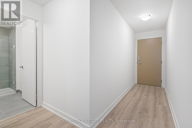 Building Photo - 1 Quarrington Lane