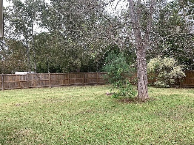 Foto del edificio - 386 Meloney Dr