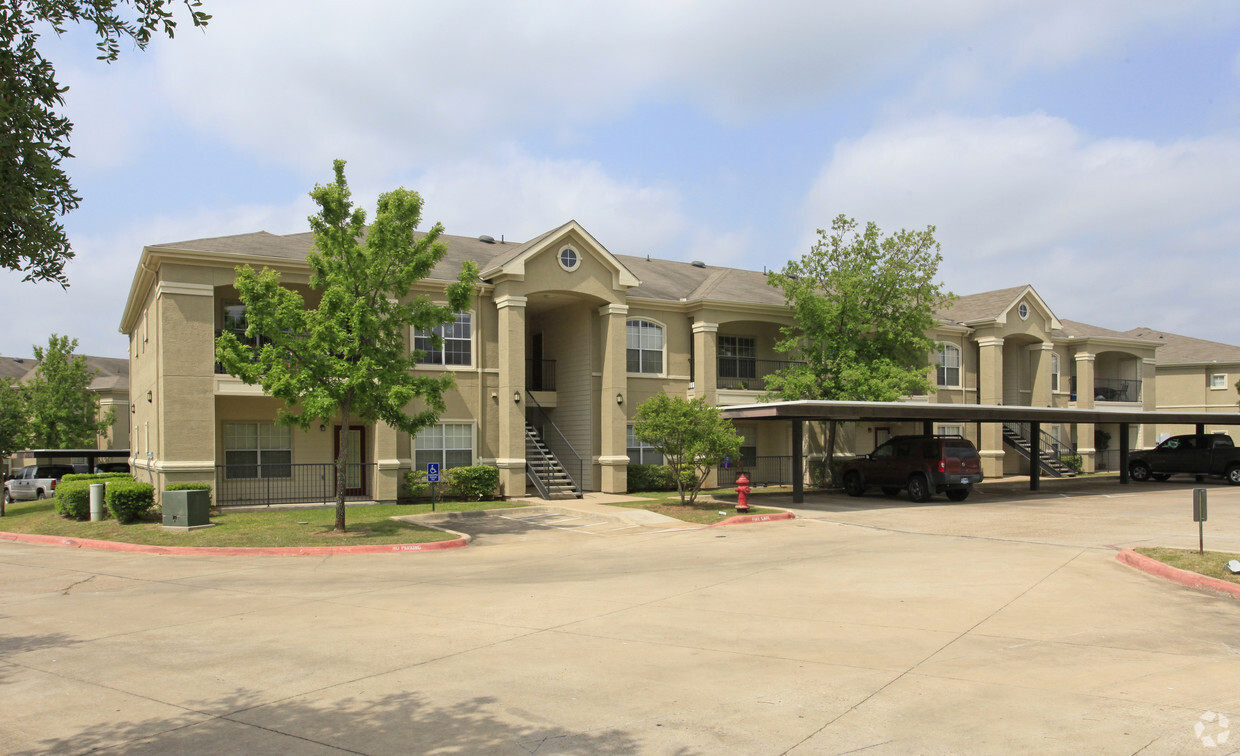 Primary Photo - The Lodge at Lost Pines Apartments