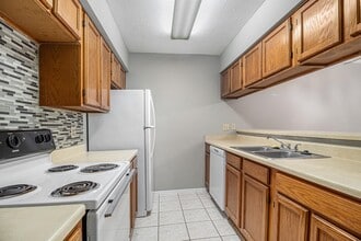 Building Photo - 7313 Gulf Fwy