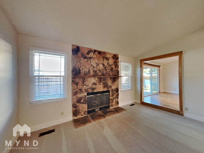 Building Photo - 3337 Montezuma Way