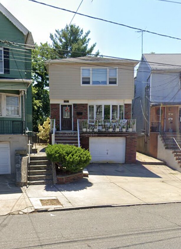 Foto principal - 576 Avenue E