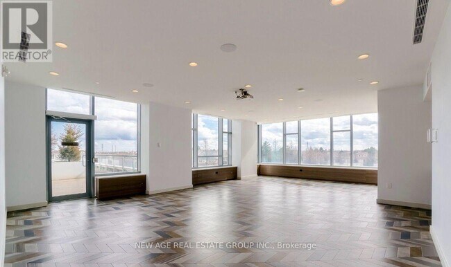 Building Photo - 2560 Eglinton Ave W