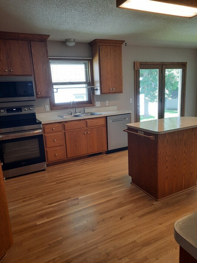 Foto del edificio - 512 8th St NW