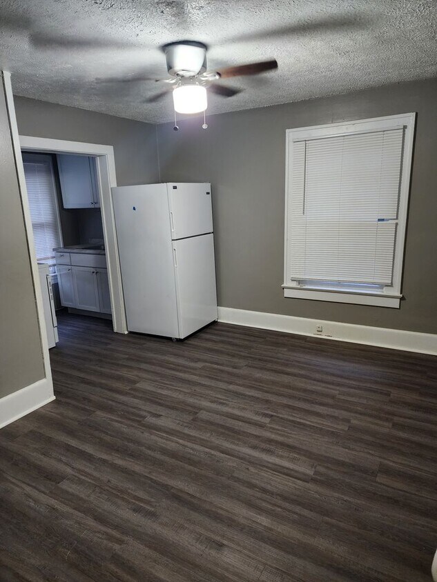Primary Photo - Newly updated duplex