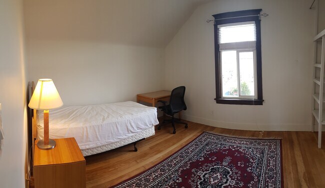 Photo du bâtiment - 3555 5th Av W
