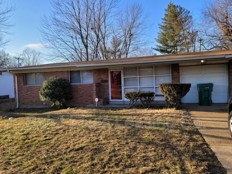 2323 Hallwood Dr, St. Louis, MO 63136 House Rental in St. Louis, MO