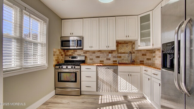 Building Photo - 60 County Rd