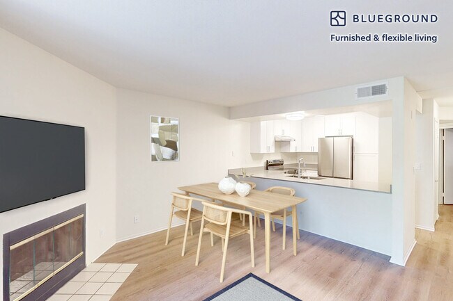 Building Photo - 400 Appian Way